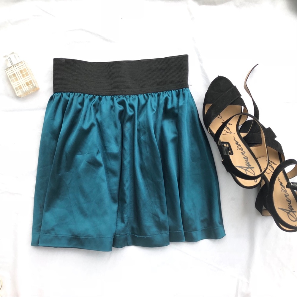 Holiday Party: Round Teal Disco Skirt with band 👗